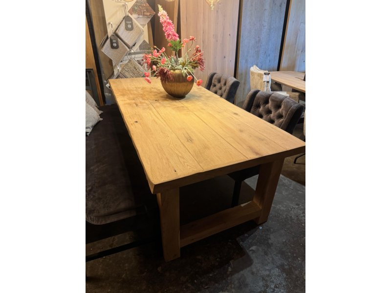 Eettafel oud eiken