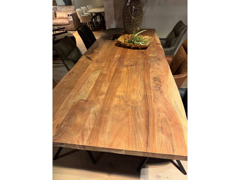 Eetkamertafel aanbieding