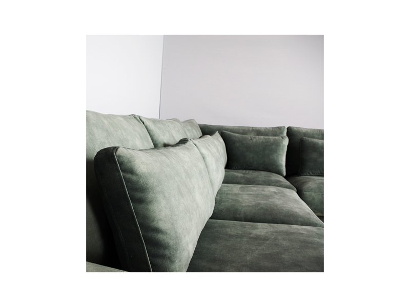 Loungebank Casper is een stijlvolle stoere bank met een heerlijk zit comfort.