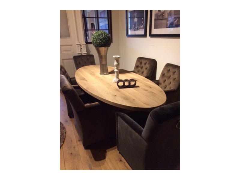 Eettafel ovaal eiken