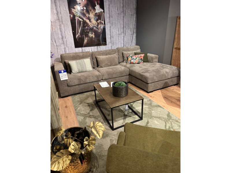 Aanbieding bankstel