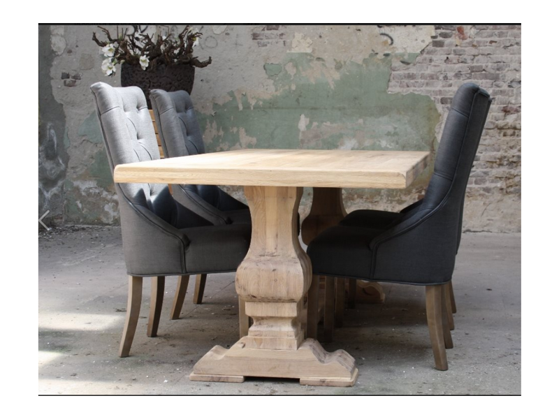 Eiken eetkamertafel met kloosterpoot