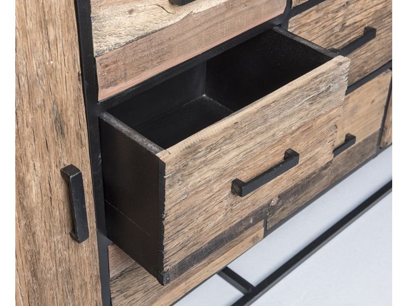 Dressoir Dakota van gerecycled oud hout gecombineerd met zwart staal
