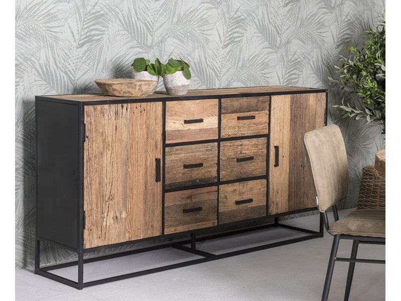 Dressoir Dakota van gerecycled oud hout gecombineerd met zwart staal