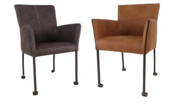 Lederen eetkamerstoelen met wieltjes