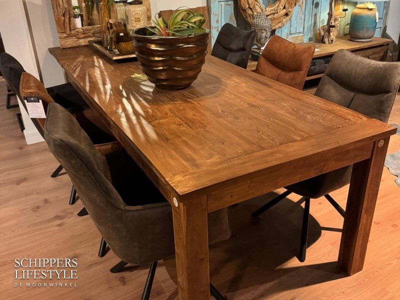 Eetkamertafel 6 persoons