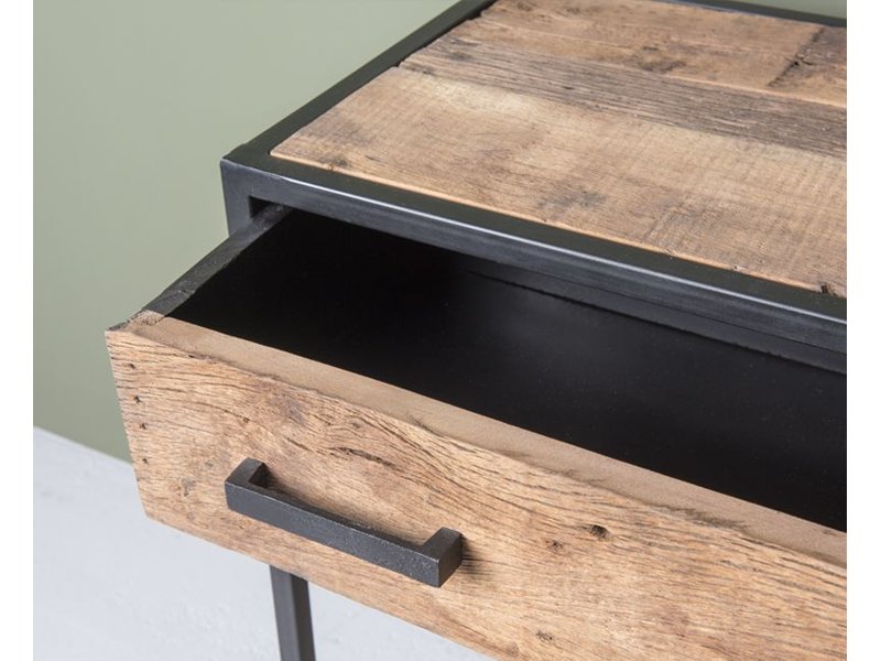 Unieke en stijlvolle sidetable Dakota vormt een tijdloze toevoeging aan uw interieur!